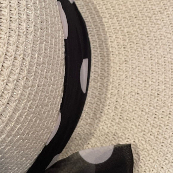 NWT Wide Brim ivory black trim polka dot Old Money Hat OS - Picture 4 of 6